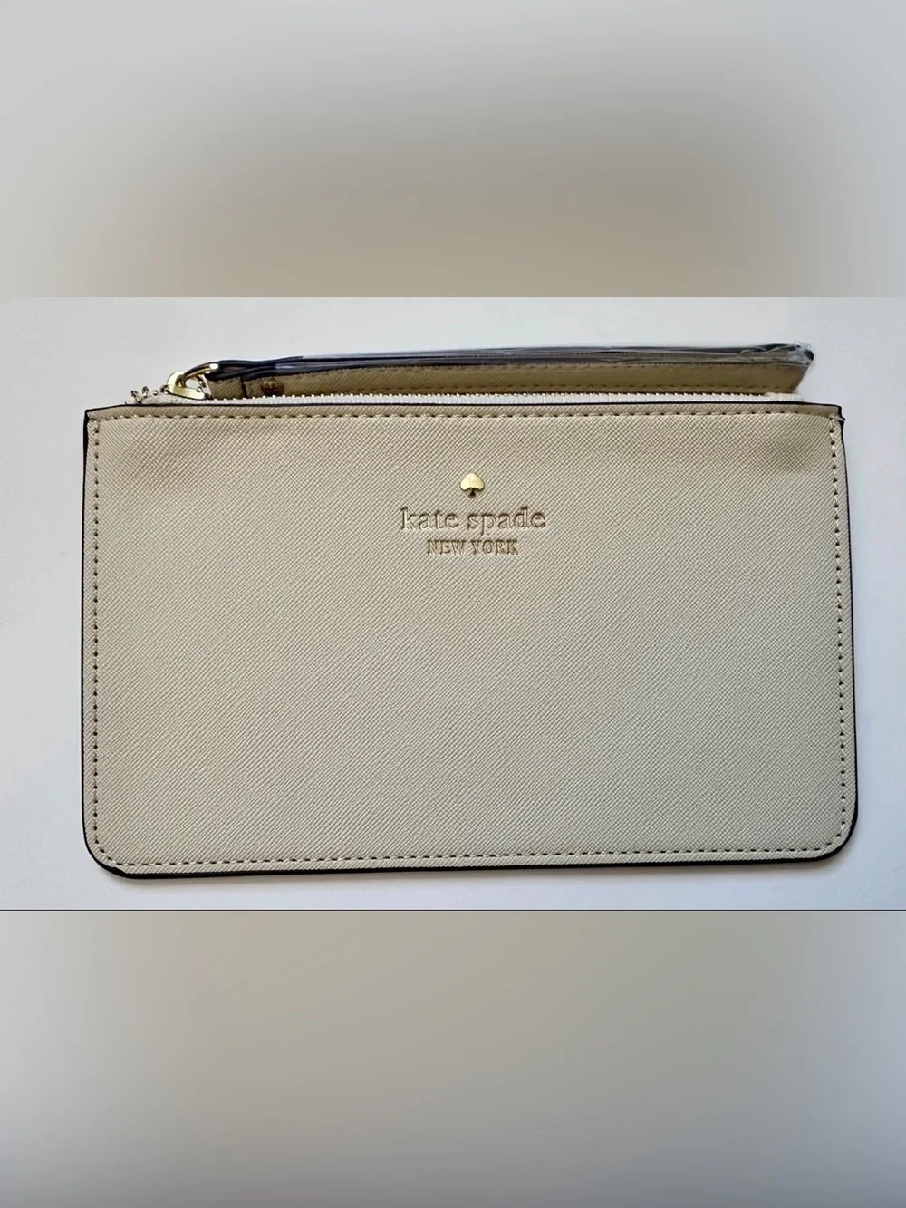 Kate Spade New York Wristlet Wallet in Cream